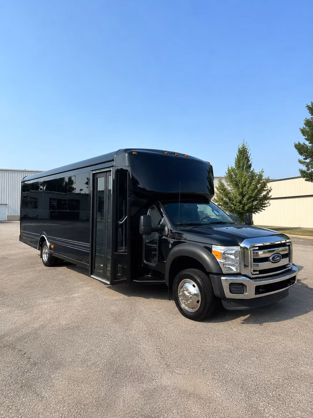 fargo bus rentals