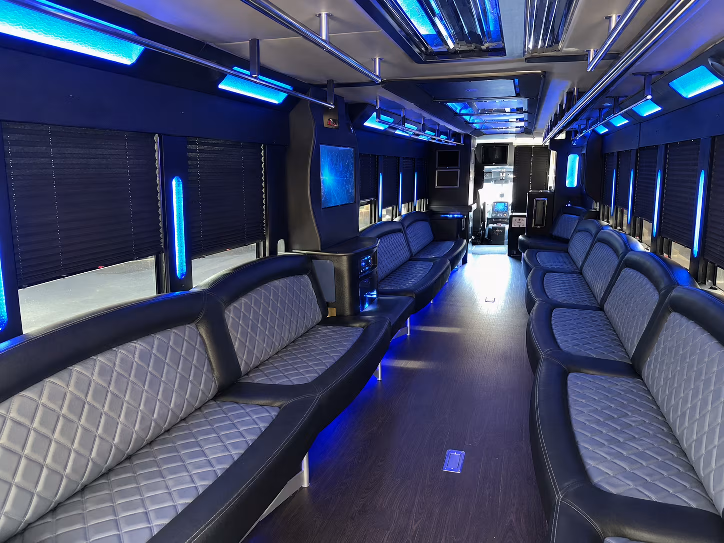 holiday party buses for moorhead seasonal celebrations