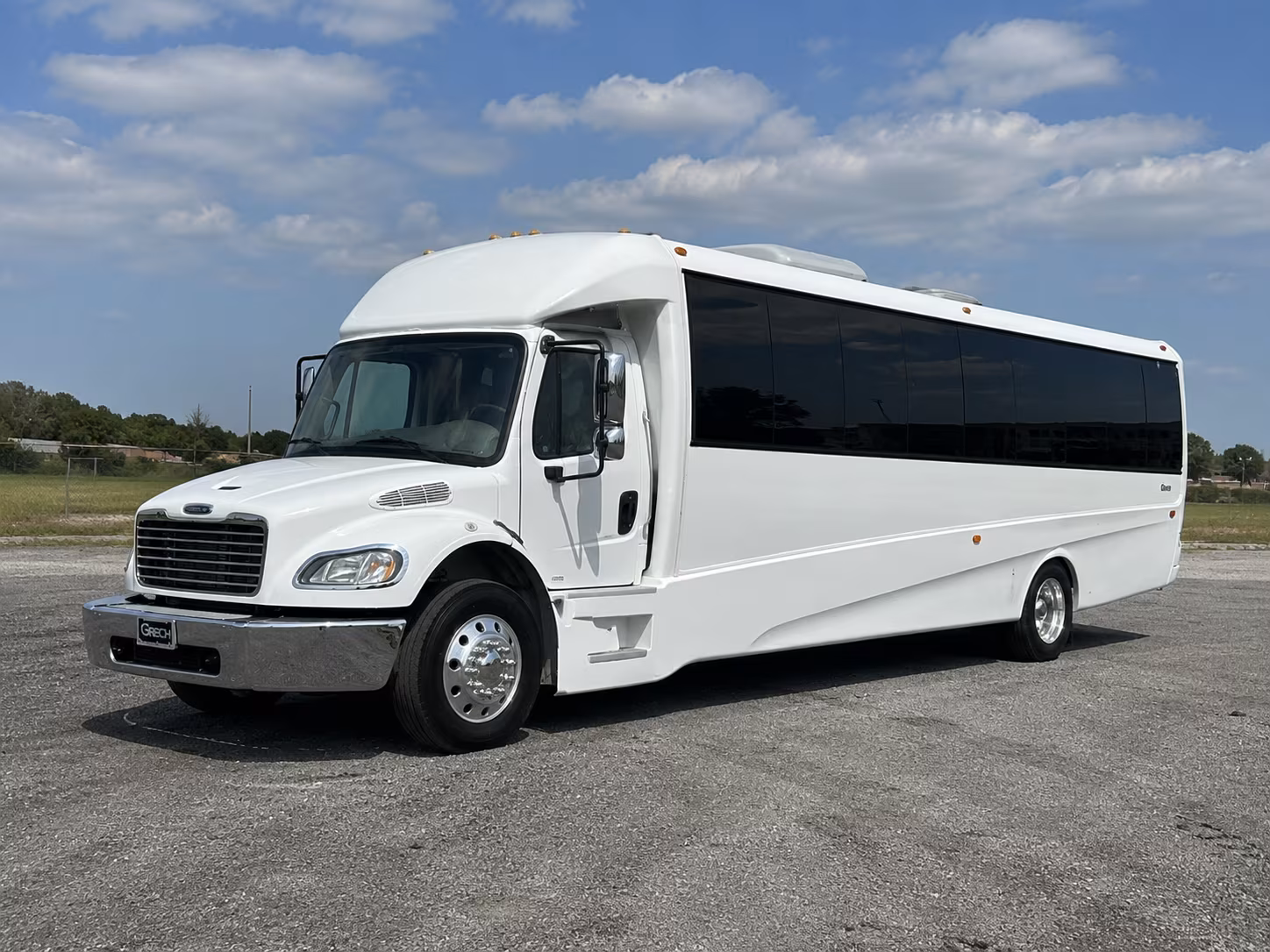 moorhead 50 passenger party bus