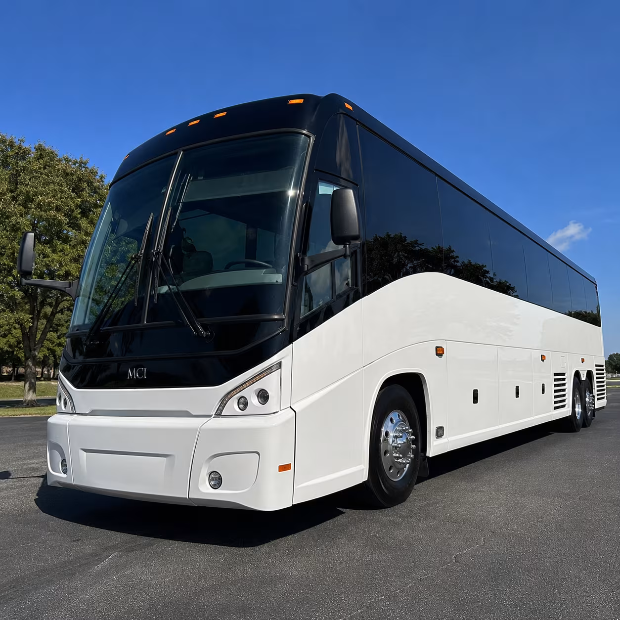 multi day and overnight bus charters for moorhead groups